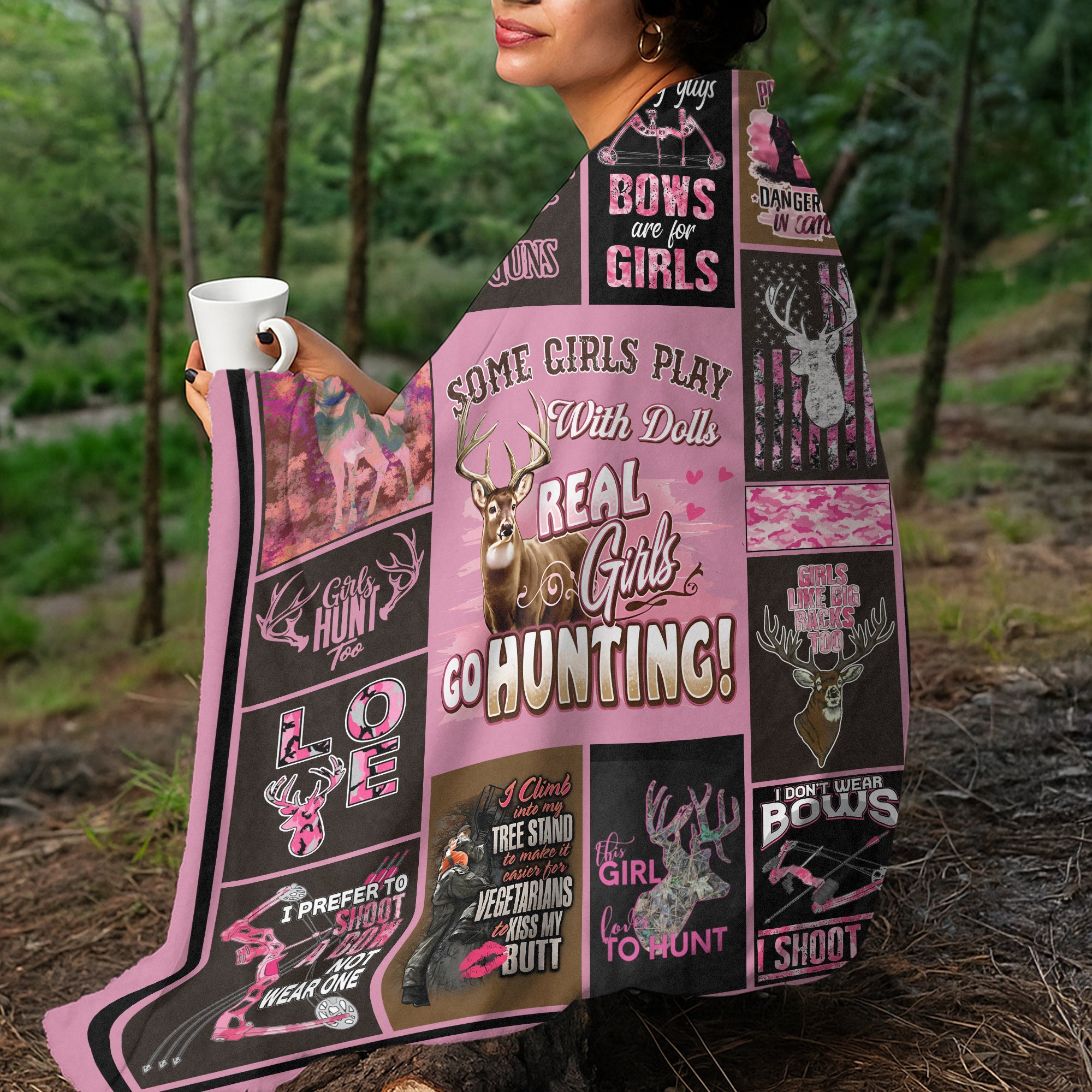 Real Girls Go Hunting Fleece Blanket – Pink Deer Hunting Gift for Women
