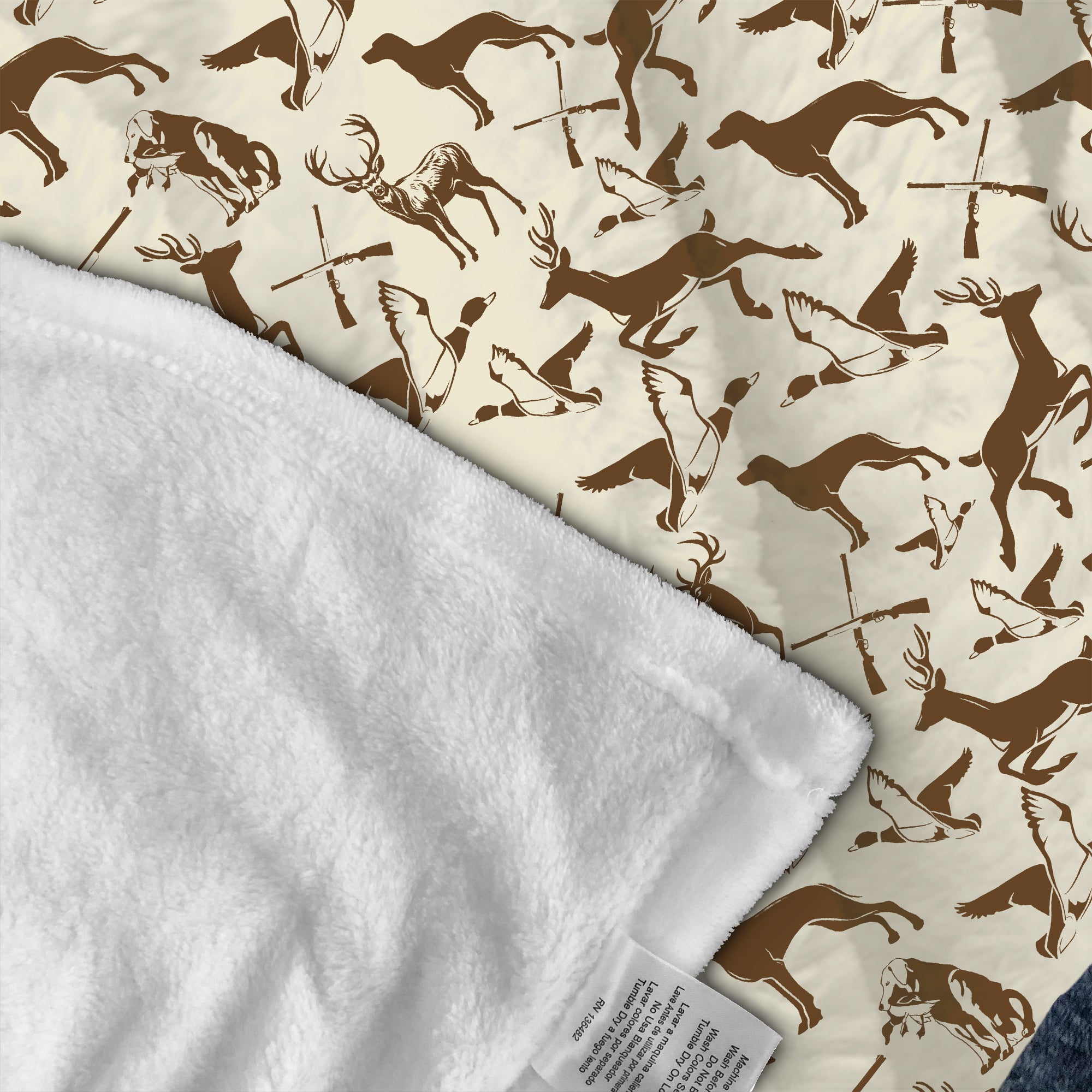 Deer Hunting Pattern Fleece Blanket - Gift for Hunters Men Women Home Accessories