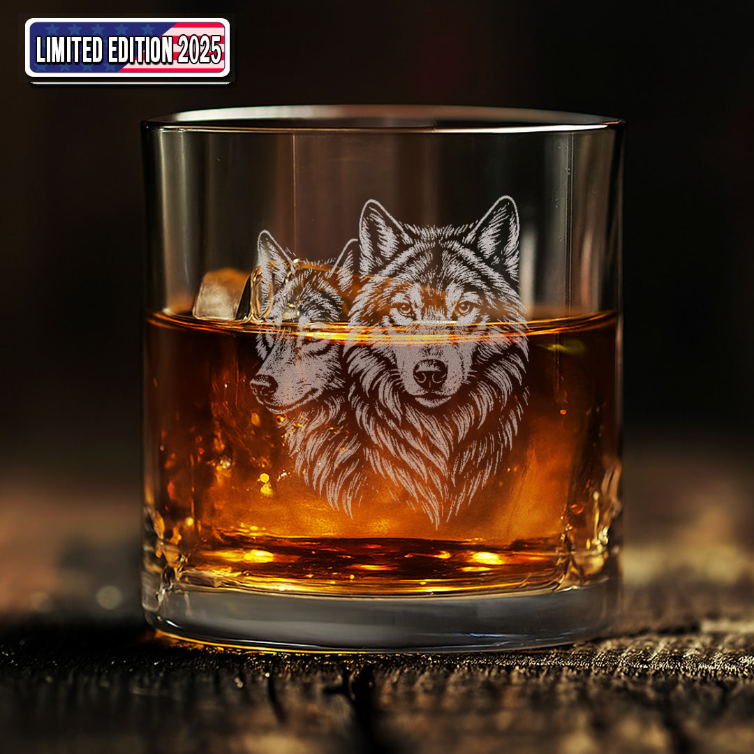 Engraved Wolf Whiskey Glass – Gift for Hunters, Outdoorsmen & Rustic Bar Deco