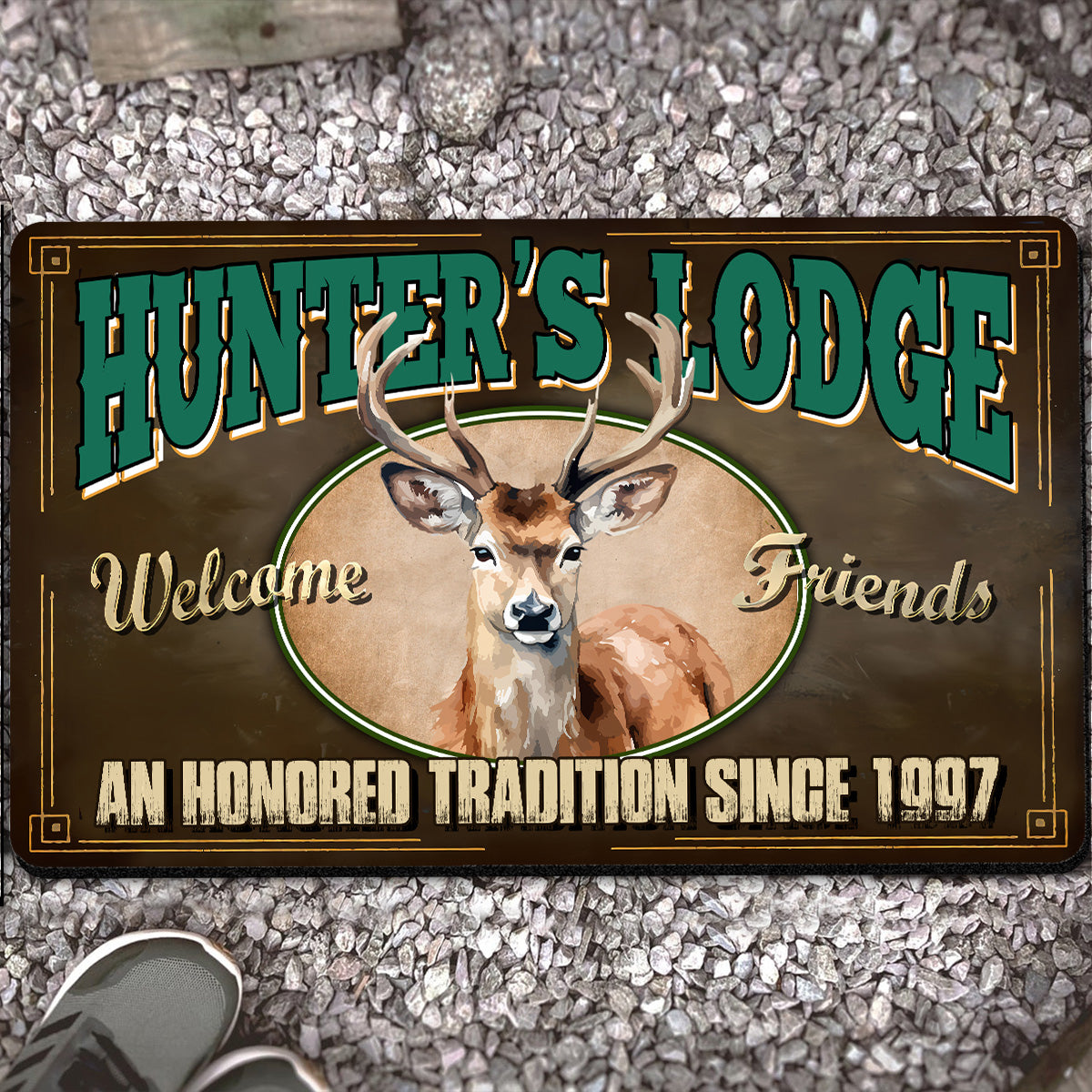 Personalized Hunter’s Lodge Deer Doormat – Custom Year, Rustic Cabin Welcome Mat for Hunters & Outdoor Decor