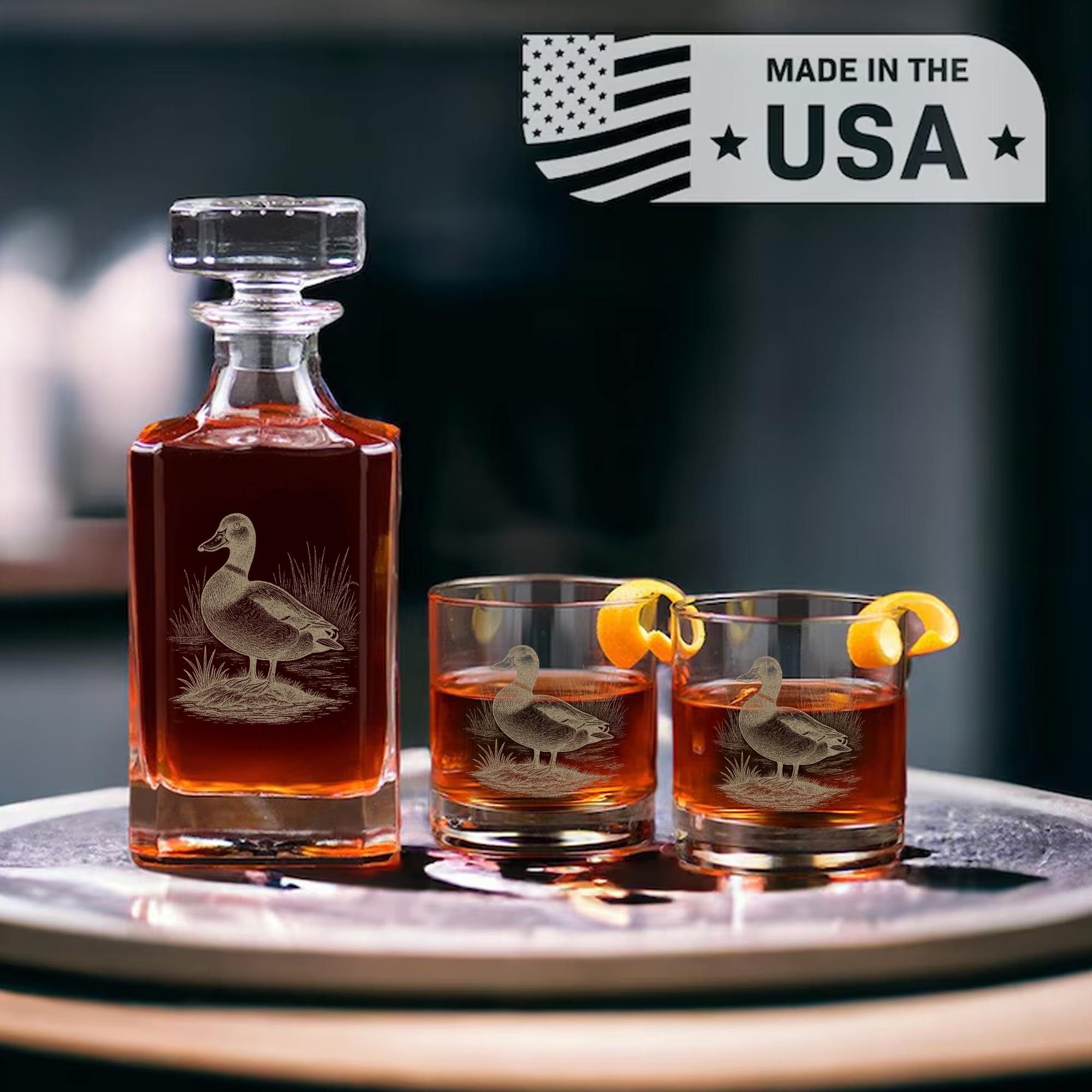 Duck Hunting Whiskey Decanter Set – Engraved Glass Barware Gift for Hunters & Drinking Lovers