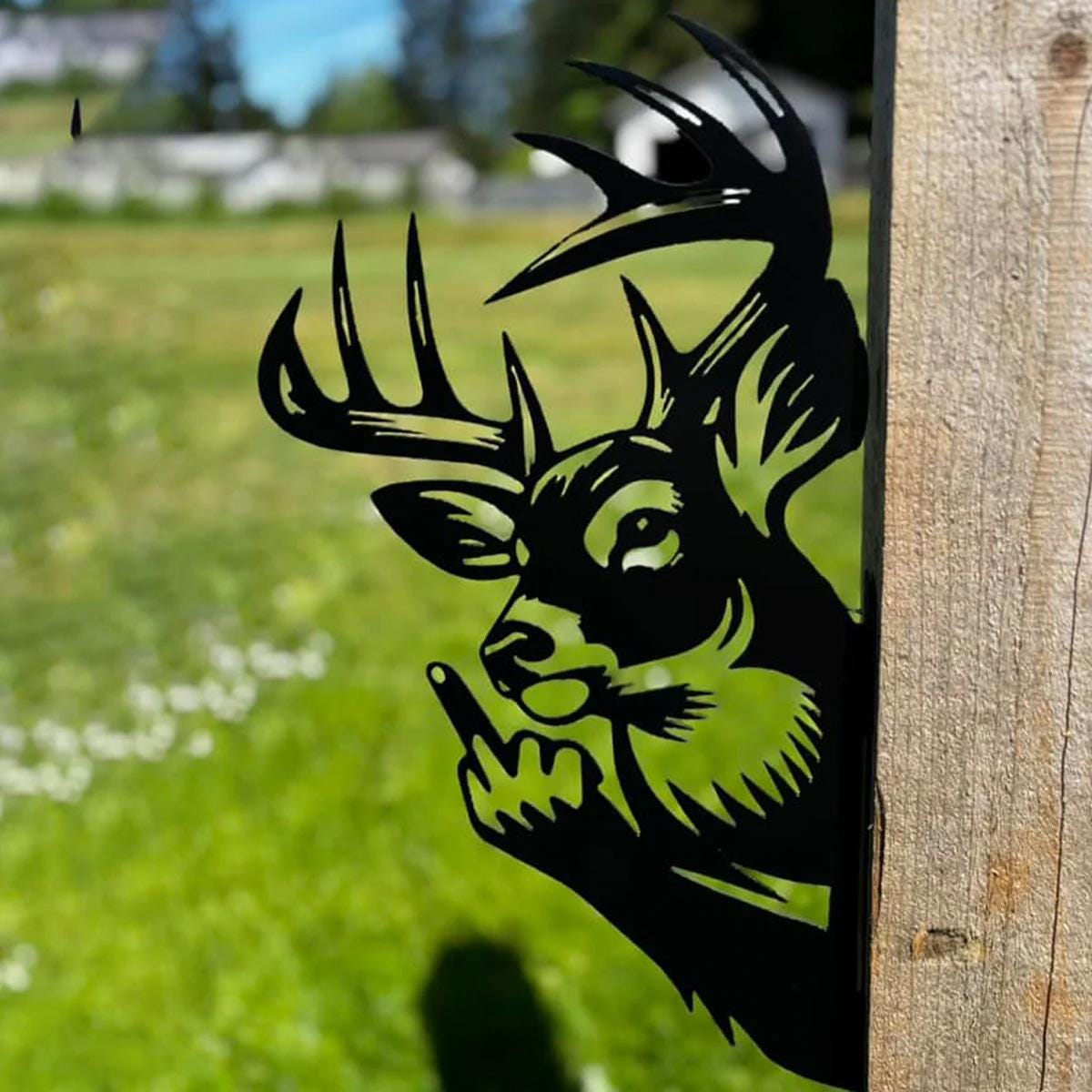 Peeping Deer Funny Finger Metal Sign Peek-A-Boo Flipping Off Deer Outdoor Deer Hunting Lover Camping Cabin Decor, Gift for Dad Papa Husband