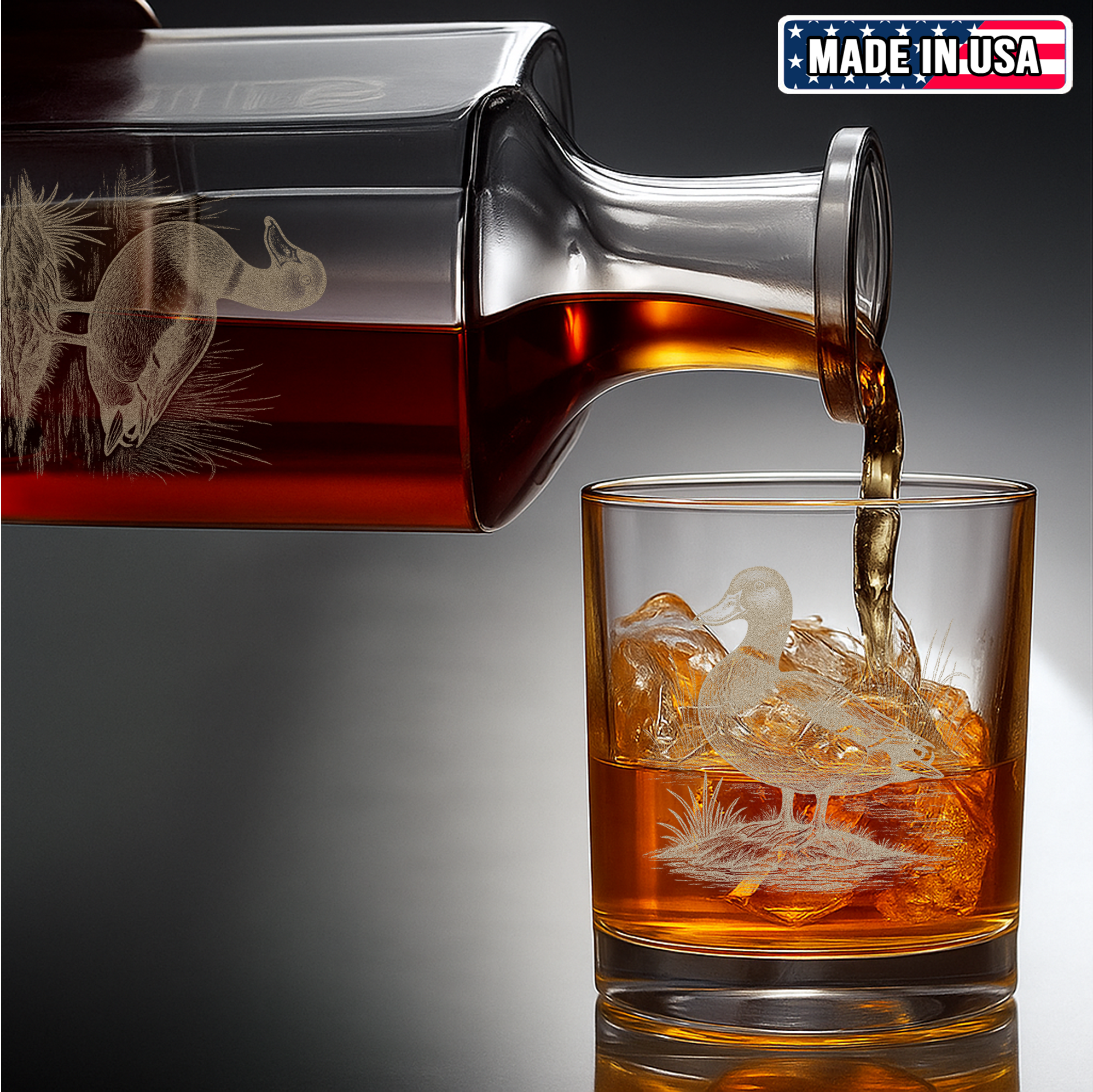 Duck Hunting Whiskey Decanter Set – Engraved Glass Barware Gift for Hunters & Drinking Lovers