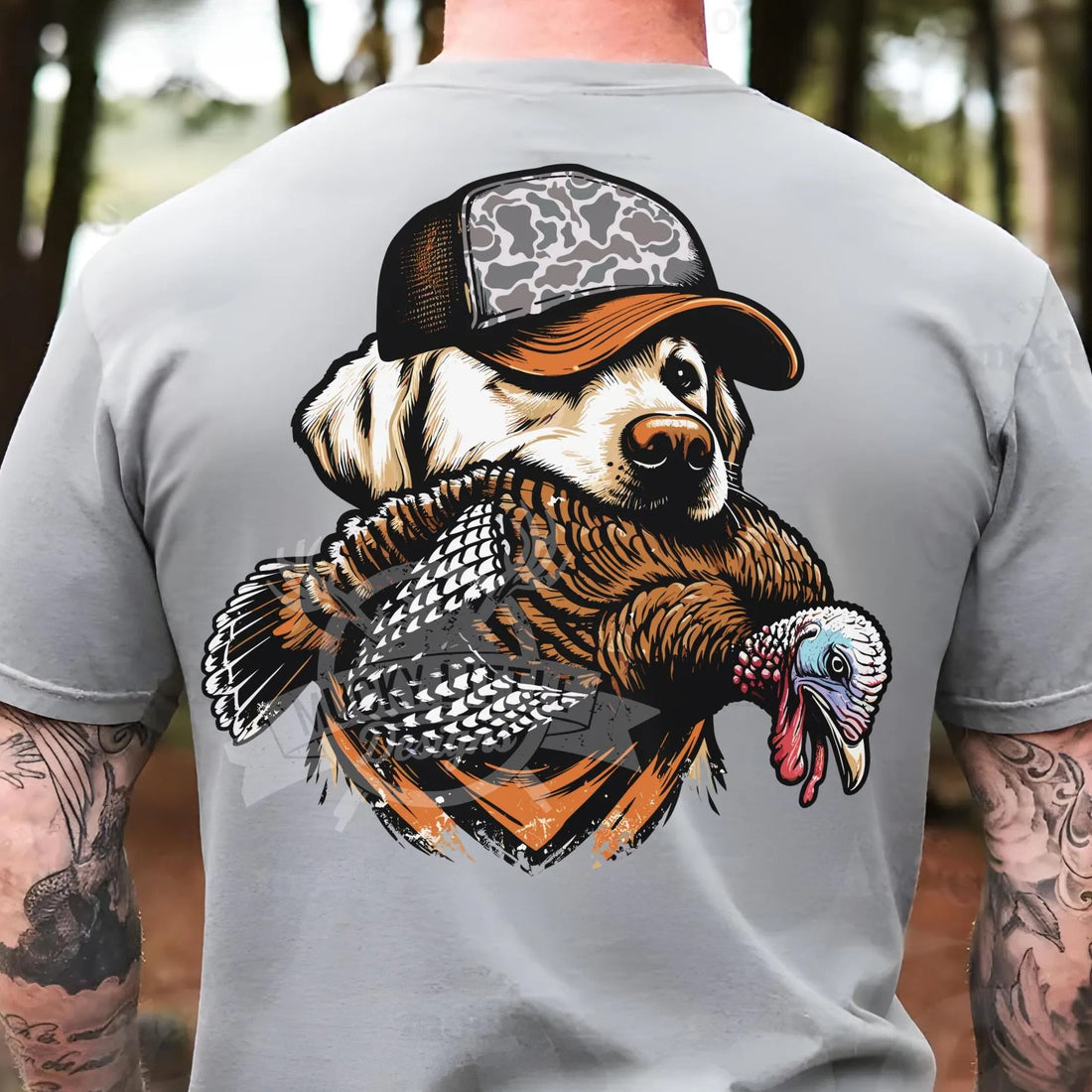 Turkey Hunting Dog T-Shirt for Women & Men - Lab with Gobbler Graphic T-Shirt - Funny Thanksgiving Hunter Gift for Outdoorsman