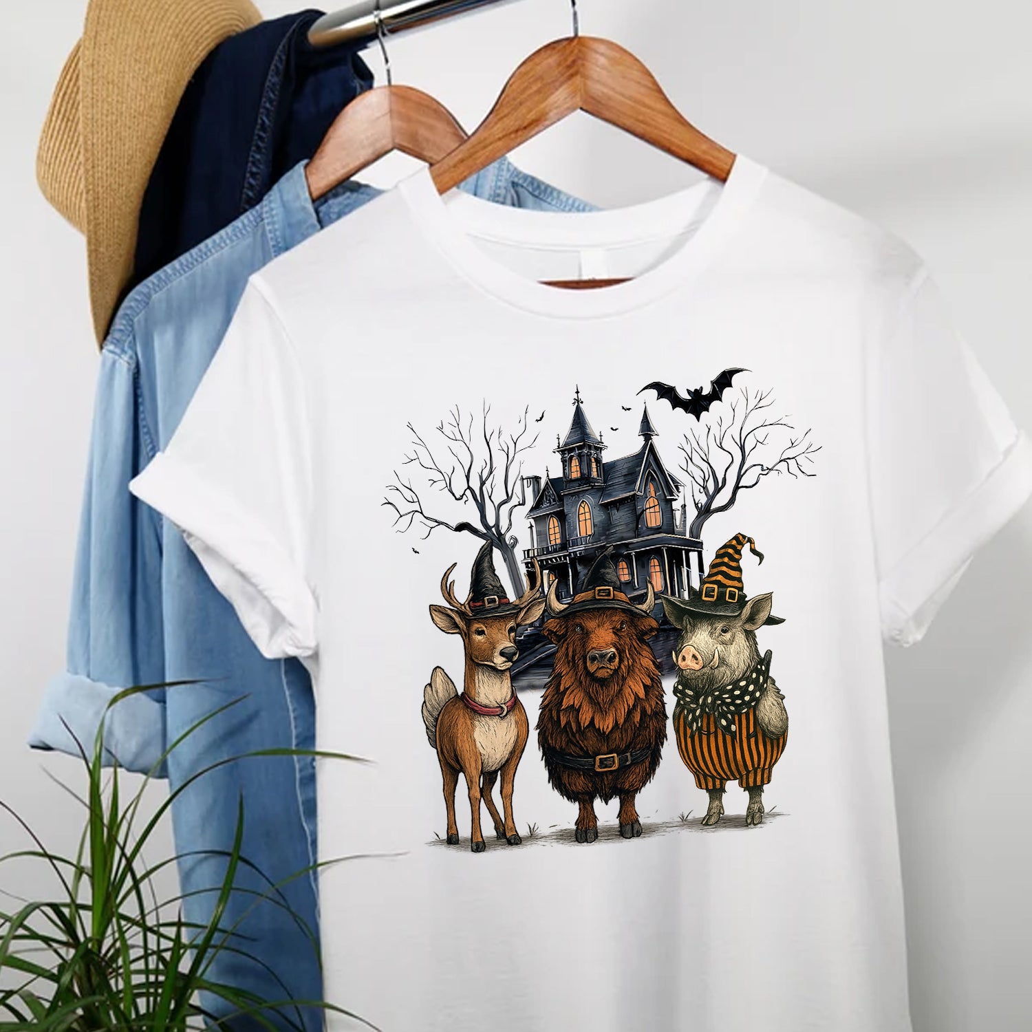 Funny Halloween Farm Animal T-Shirt - Halloween Deer, Cow, Pig Graphic Tee
